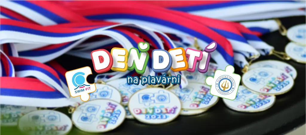 Momentka z oslavy Dňa detí na plavárni v Bardejove s medailami a radosťou malých plavcov SWIM-FIT.